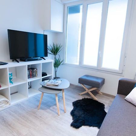 Appartement Au Pied De La Cathedrale Ρενς Εξωτερικό φωτογραφία