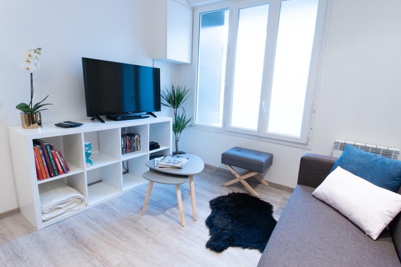 Appartement Au Pied De La Cathedrale Ρενς Εξωτερικό φωτογραφία