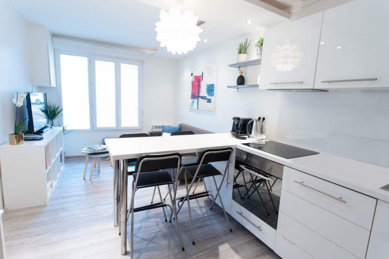 Appartement Au Pied De La Cathedrale Ρενς Εξωτερικό φωτογραφία