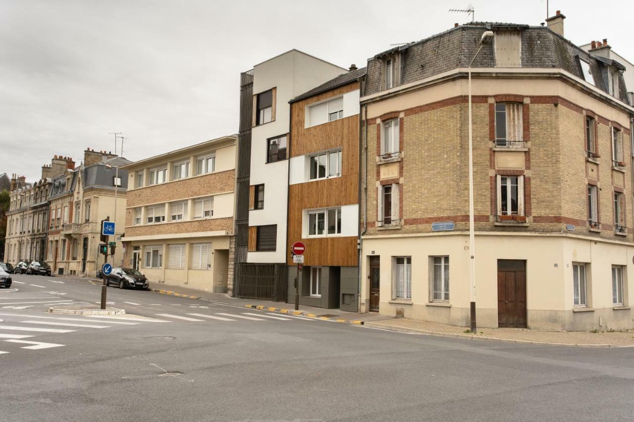 Appartement Au Pied De La Cathedrale Ρενς Εξωτερικό φωτογραφία